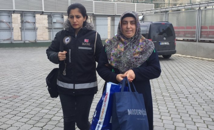 Aranan FETÖ zanlısı çift havalimanında yakalandı