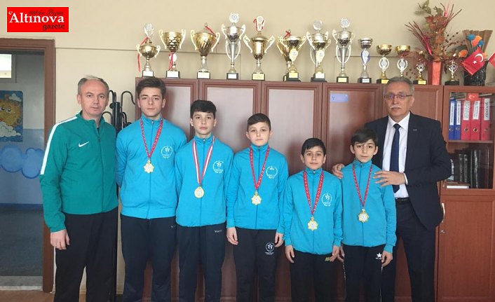 BAFRA ATATÜRK ORTAOKULU BÖLGE ŞAMPİYONU