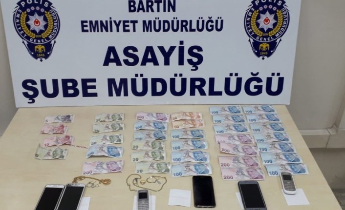 Bartın'da yankesicilik şüphelisi 5 kişi tutuklandı