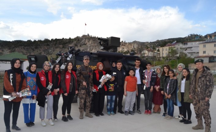 Engeliler Polis Haftası'nı kutladı