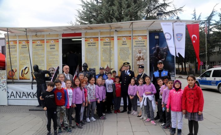 Gezici Çanakkale Müzesi ilgi görüyor