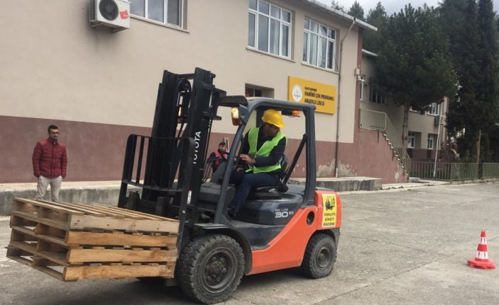 Hanönü'de Forklift kursu tamamlandı