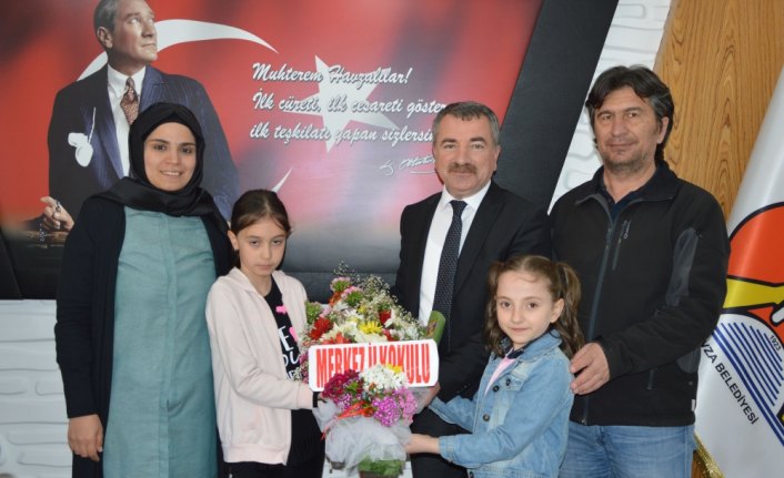 İlkokul öğrencileri, yerel yönetimlerin işleyişini yerinde gördü