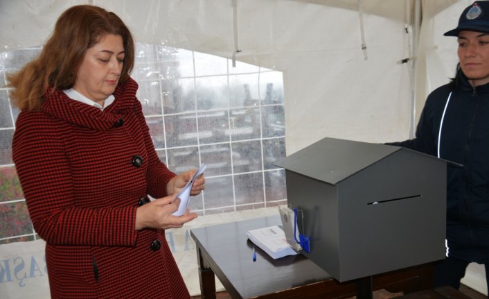 İmar izninin iptali için oy topluyorlar