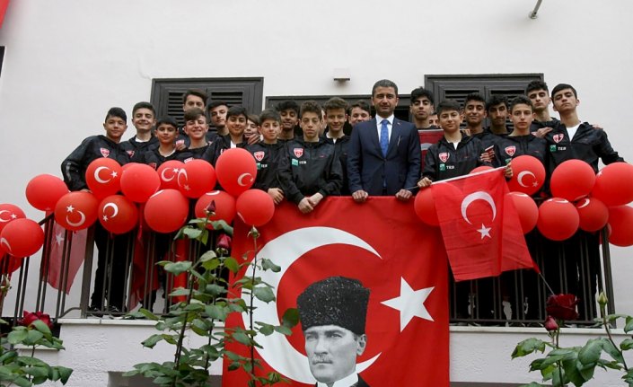 İstanbul Kastamonu Gençlik, Atatürk'ün evini ziyaret etti