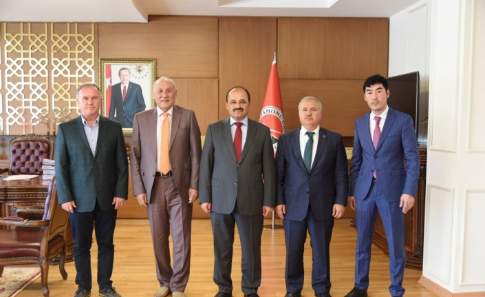 Kastamonu Üniversitesi ile Kazakistan Bolaşak Akademisi arasında iş birliği