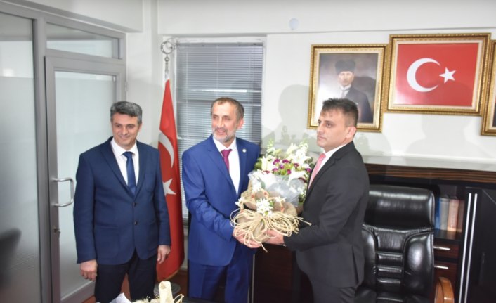 Kaynaşlı Belediyesinde devir teslim töreni