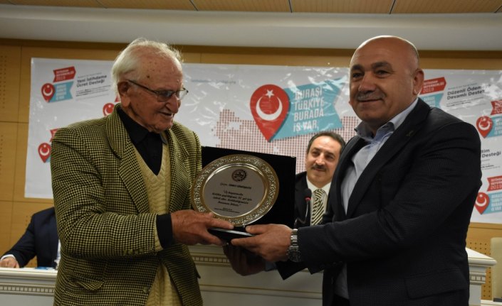 OTSO'dan 40 yıllık üyelerine plaket
