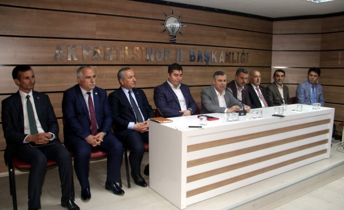 Sinop'da AK Parti'li belediye başkanları bir araya geldi