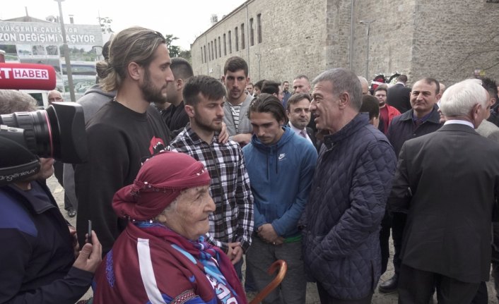 Trabzonspor'un kurucularından Sabit Sabır, son yolculuğuna uğurlandı