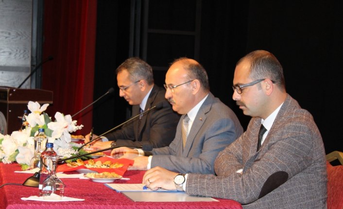 Vali Karadeniz, Tosya'da vatandaşlarla bir araya geldi