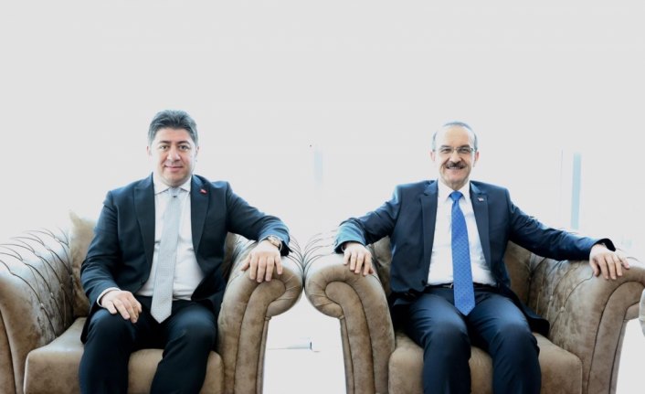 Vali Yavuz'dan belediye başkanlarına ziyaret