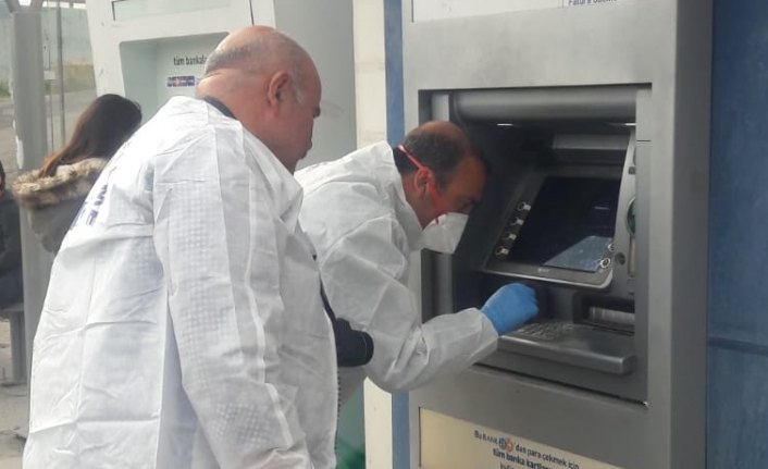 Vatandaşın dikkati ATM'deki düzeneği ortaya çıkardı