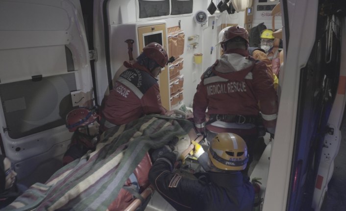 Yerin 850 metre altında kurtarma tatbikatı