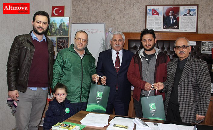 YEŞİLAY LİSE ÖĞRENCİLERİYLE BİR ARAYA GELDİ