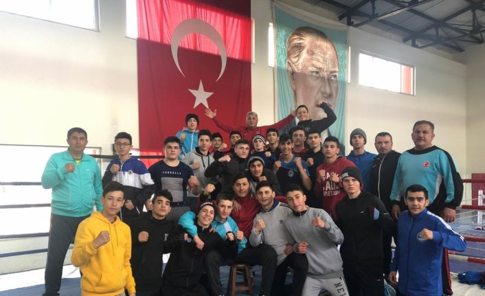 Yıldız millilerin Kastamonu kampına ara