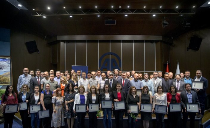 AA personeline kıdem sertifikası töreni