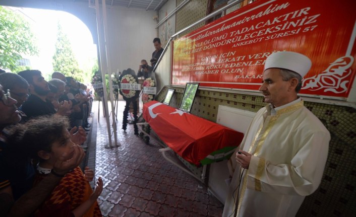 Antalya'da öldürülen arkeolog Karabük'te toprağa verildi