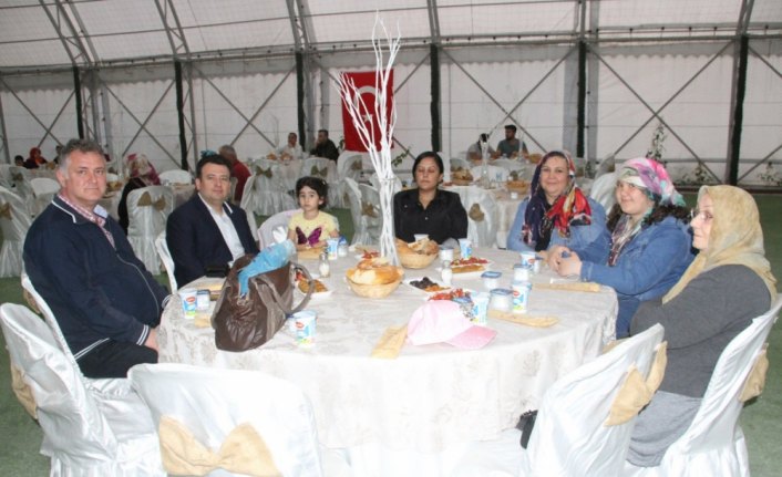 Bafra Şehit Aileleri ve Gaziler Dayanışma Derneği iftarı