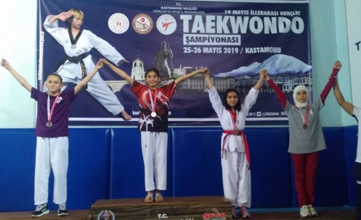 Boyabatlı sporculardan 9 madalya