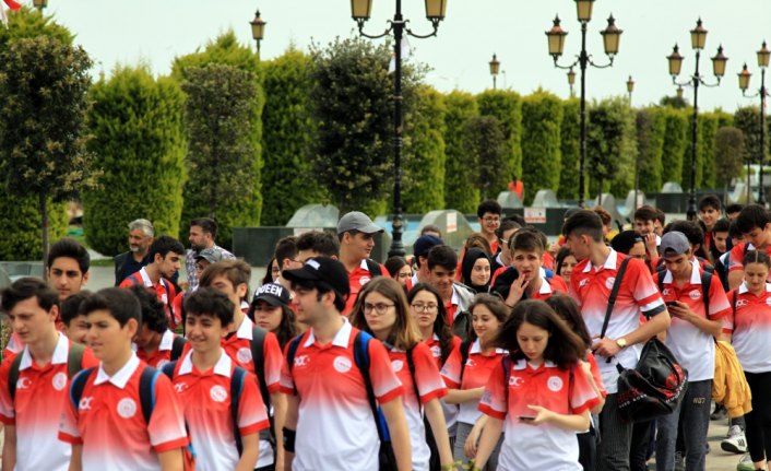 Dağcılar Ata'nın yolunda