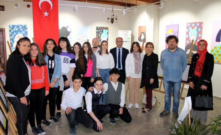 Gazi Mustafa Kemal Ortaokulu resim sergisi