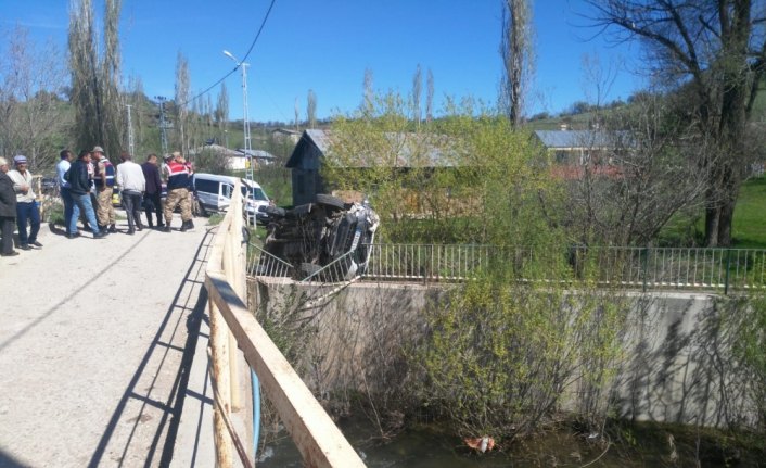 Giresun'da servis minibüsü devrildi: 6 yaralı