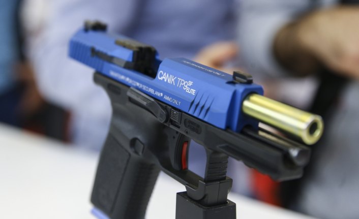 IDEF'te silah stantlarına büyük ilgi