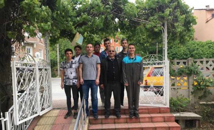 İnebolu'da öğrencilerden toplum yararına çalışma