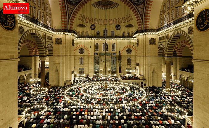 Kadir Gecesi'nde 38 bin 690 cami sabaha kadar açık