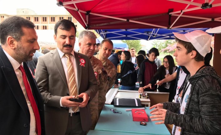 Kavak Rıdvan Çelikel Fen Lisesi'nde TÜBİTAK Bilim Fuarı