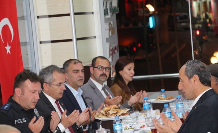 Kaymakam Pişkin, ilk iftarını şehit yakınları ve gazilerle yaptı