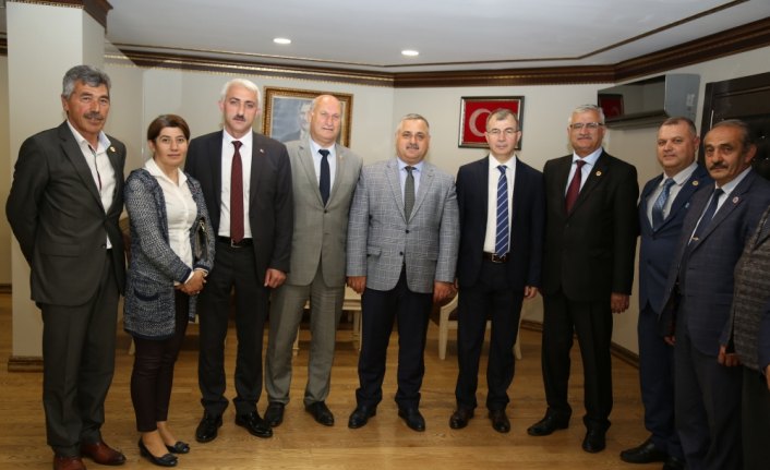 Muhtarlar Konfederasyonu Başkanı Aktürk'ten Vali Doruk'a ziyaret