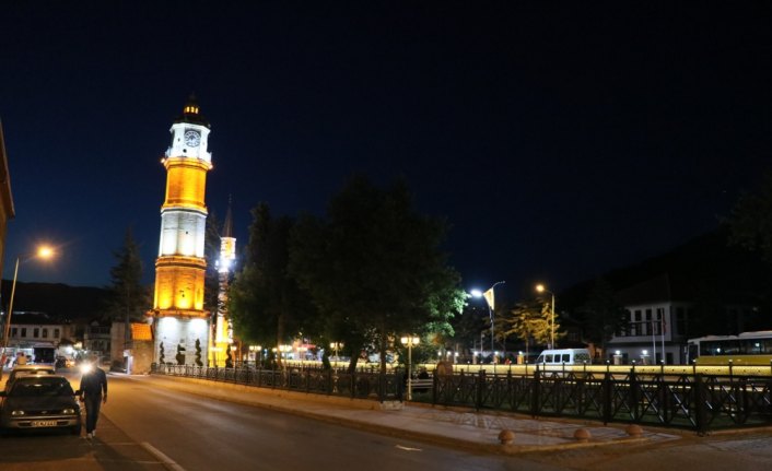 Noterden zimmetli saatin bakımını 25 yıldır sürdürüyor