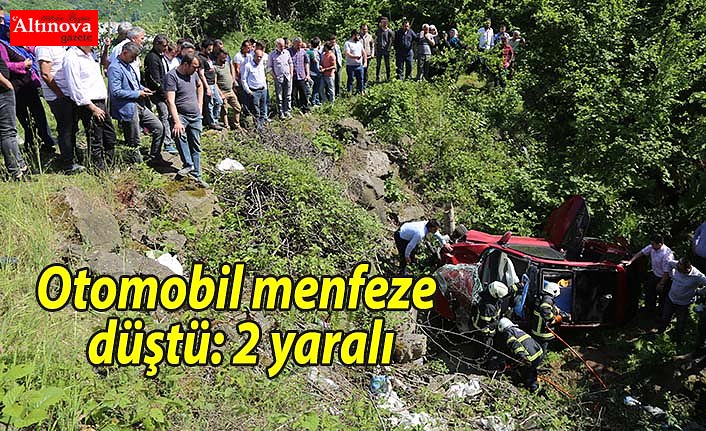 Otomobil menfeze düştü: 2 yaralı