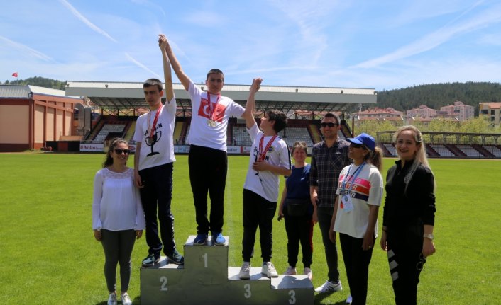 Özel öğrencilerin heyecanlı yarışı