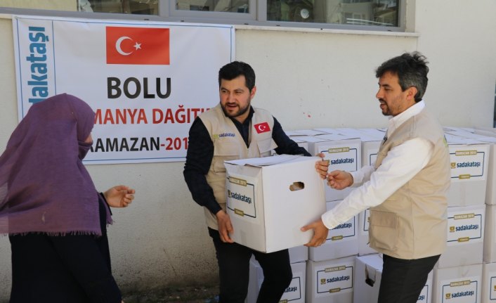 Sadakataşı'ndan Bolu'da ramazan yardımı