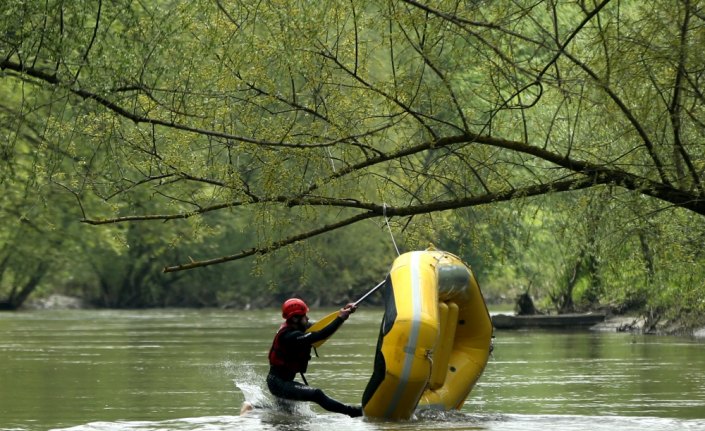 Sel tatbikatı gerçeğini aratmadı