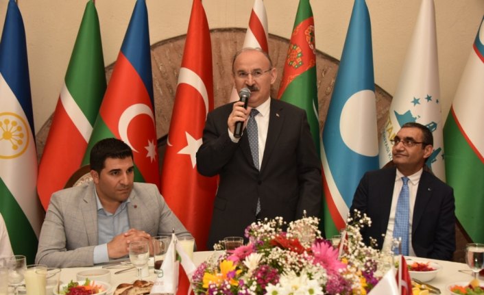 Vali Karadeniz madencilerle iftarda buluştu