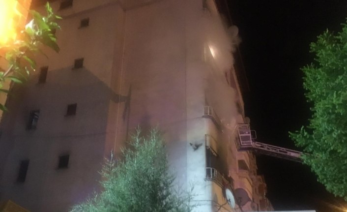 Zonguldak'ta apartmanda yangın