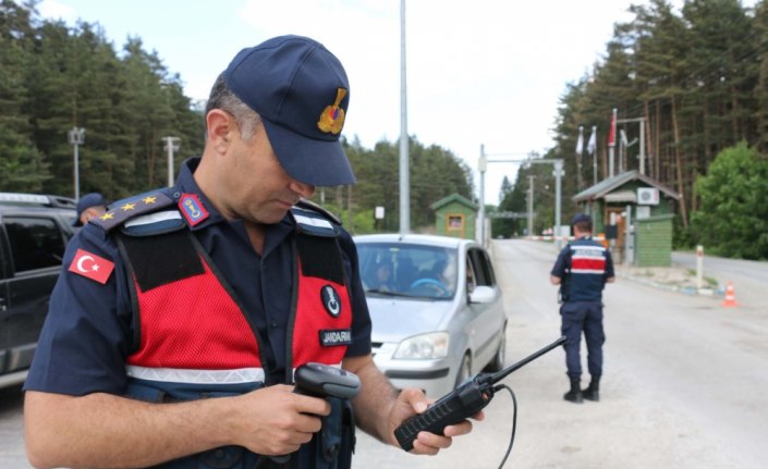 Abant'ta  jandarmadan bayram uygulaması