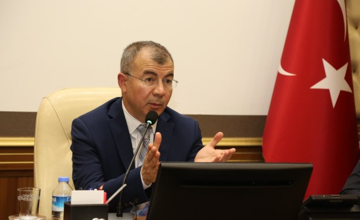 Artvin Valisi Doruk muhtarları dinledi