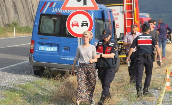 Bafra'da kamyonet baraj gölüne düştü