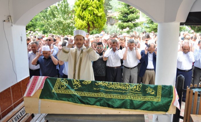 Bartın'da sele kapılan çocuğun cenazesi toprağa verildi