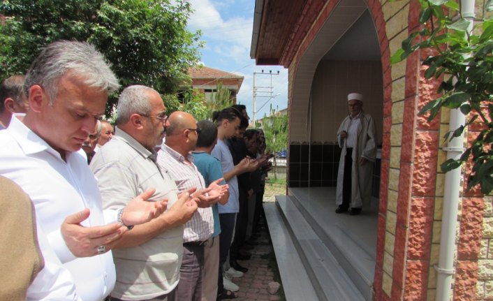 Kavak'ta Mursi için gıyabı cenaze namazı