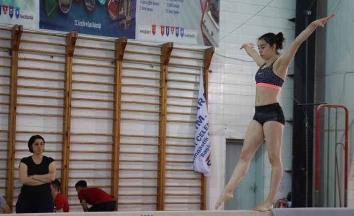 Milli cimnastikçiler Dünya Şampiyonası'na Bolu'da hazırlanıyor
