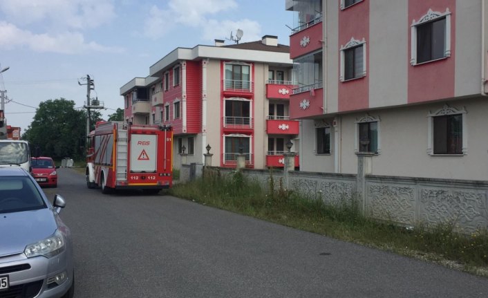 Mutfaktan çıkan duman ekipleri harekete geçirdi