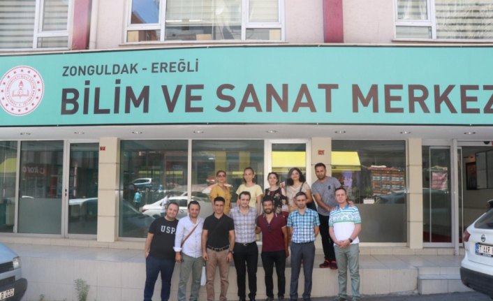 Sağlık çalışanlarından fizik laboratuvarı