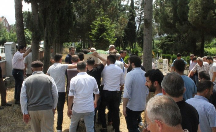 Sekiz günlük yaşam savaşını kaybetti