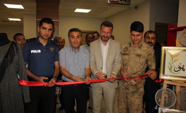 Suluova Halk Eğitim Merkezi yıl sonu sergisi